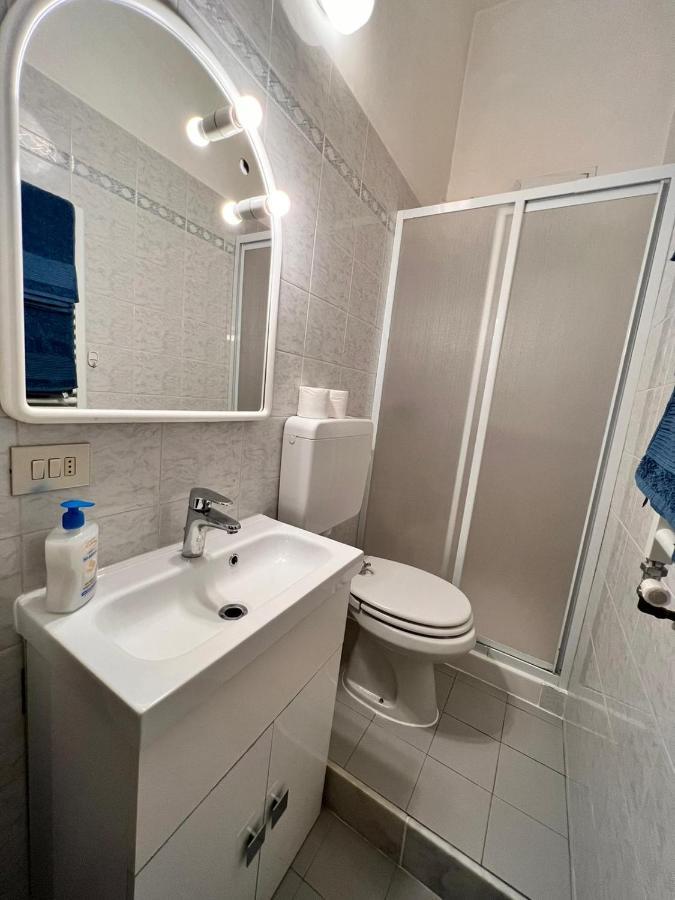 Savona Casa Vacanze Vicino Mare 3 Minuti Wifi المظهر الخارجي الصورة