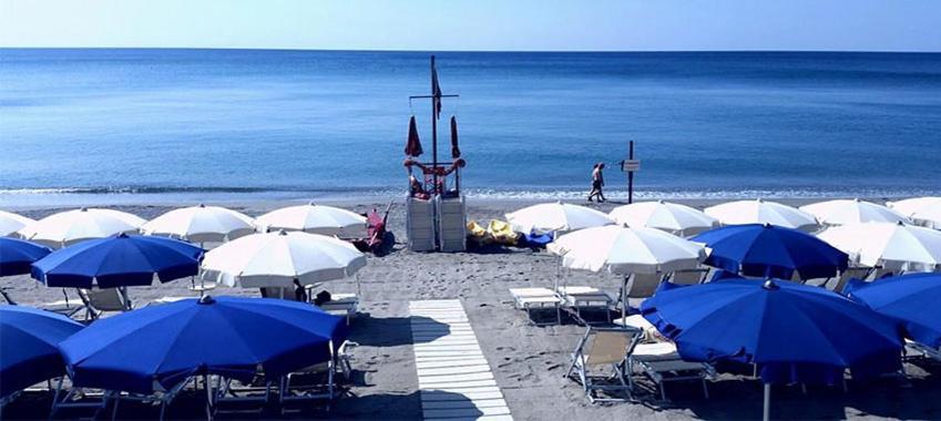 Savona Casa Vacanze Vicino Mare 3 Minuti Wifi المظهر الخارجي الصورة