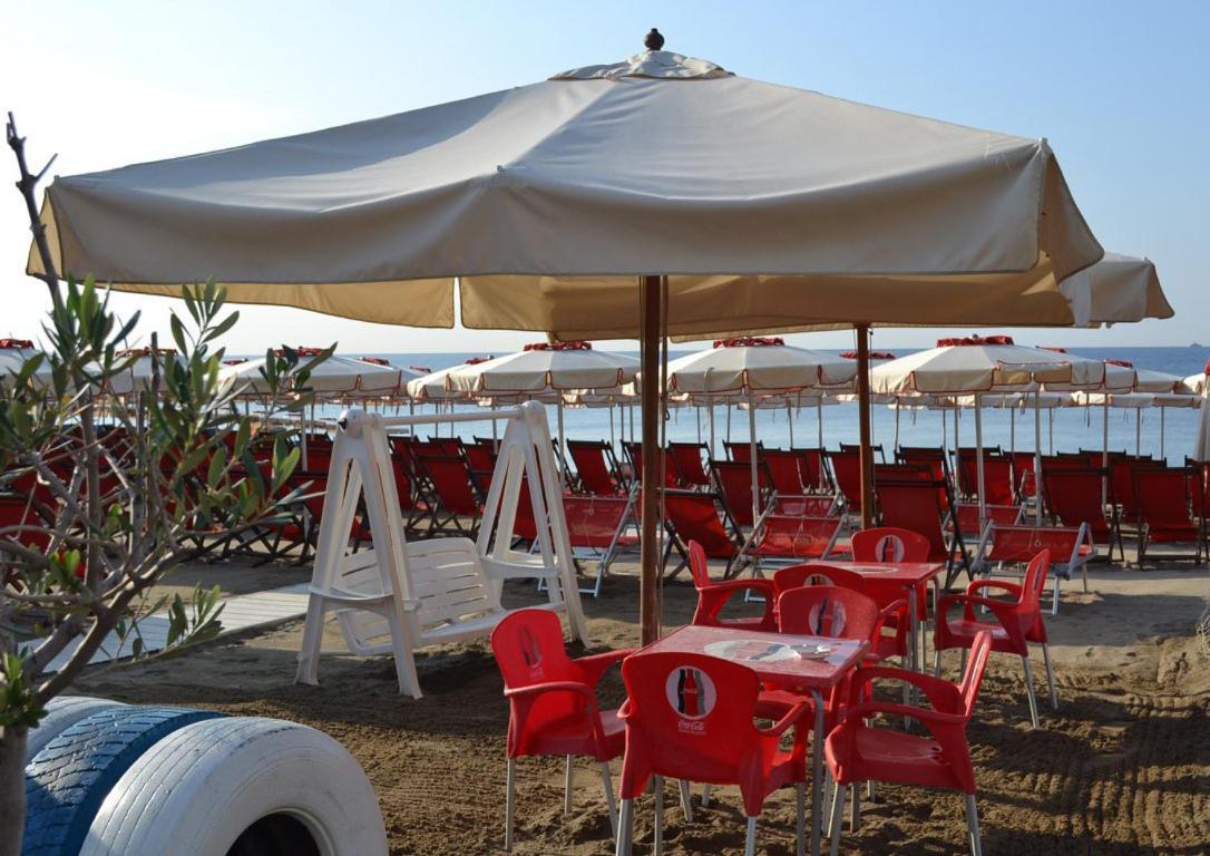 Savona Casa Vacanze Vicino Mare 3 Minuti Wifi المظهر الخارجي الصورة